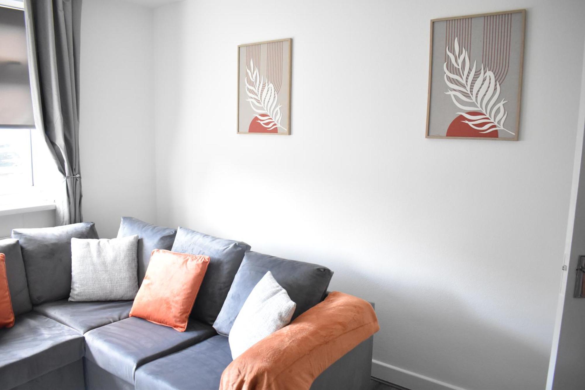 Spacious 2 Bed Flat Apartment