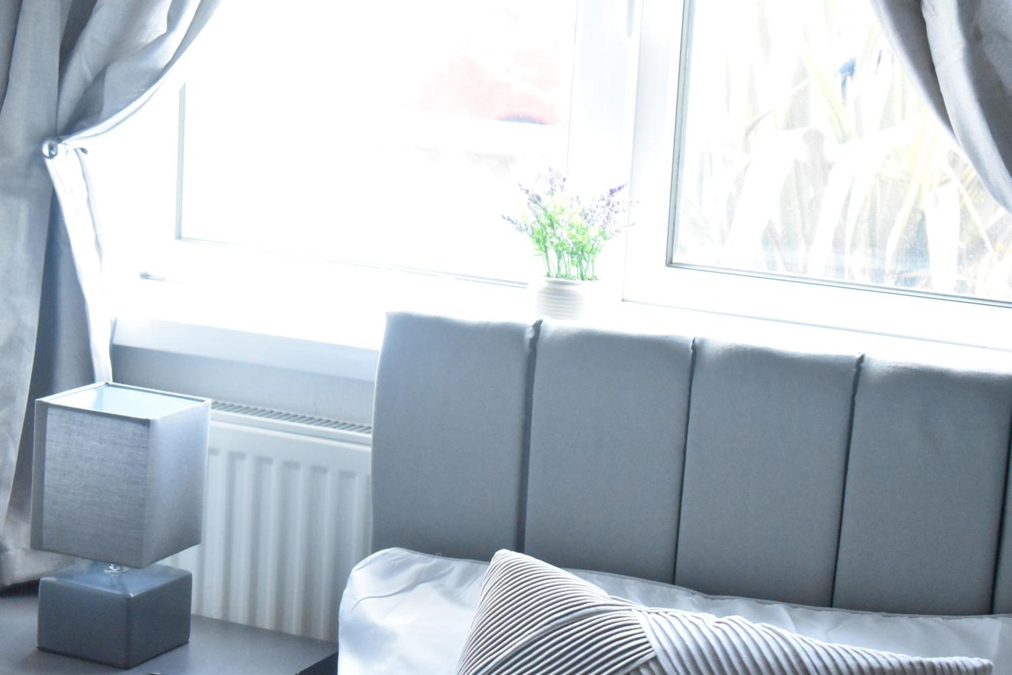 Spacious 2 Bed Flat *